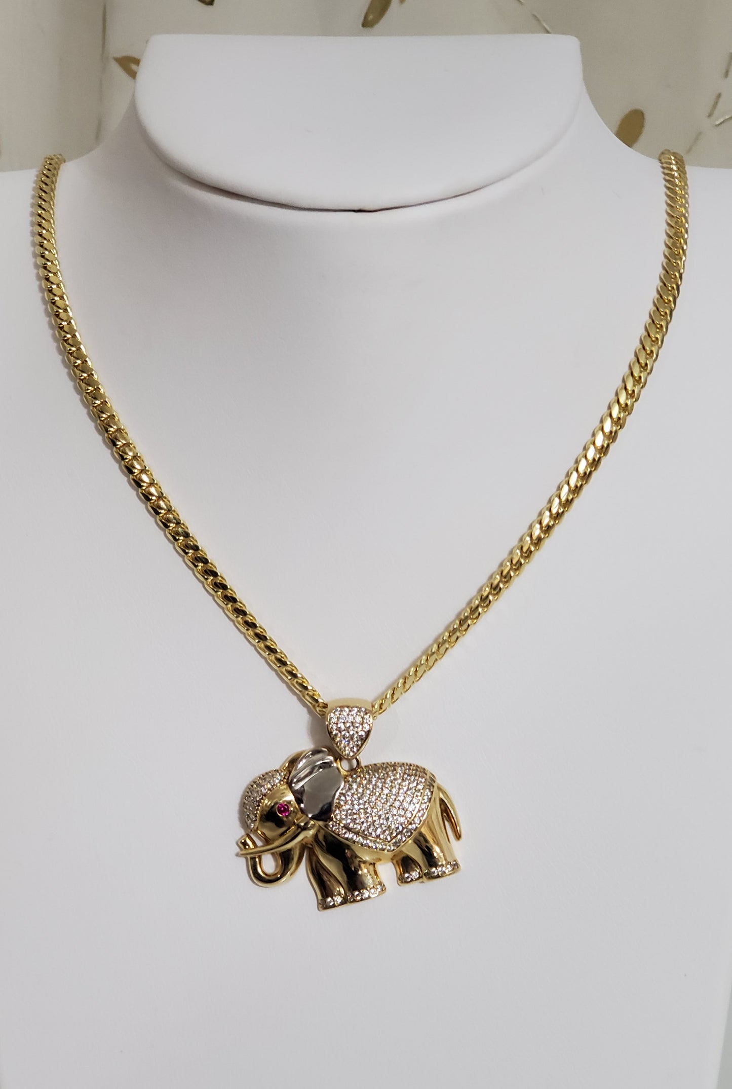 Necklace gold 10k with charm gold 10k