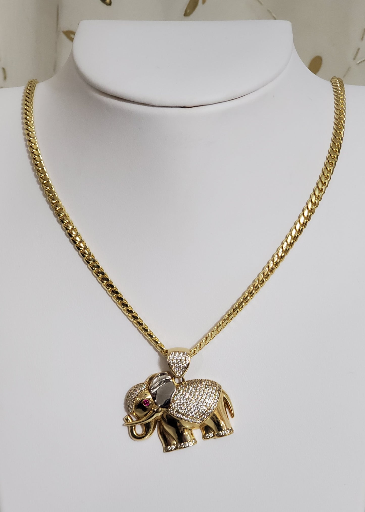 Necklace gold 10k with charm gold 10k