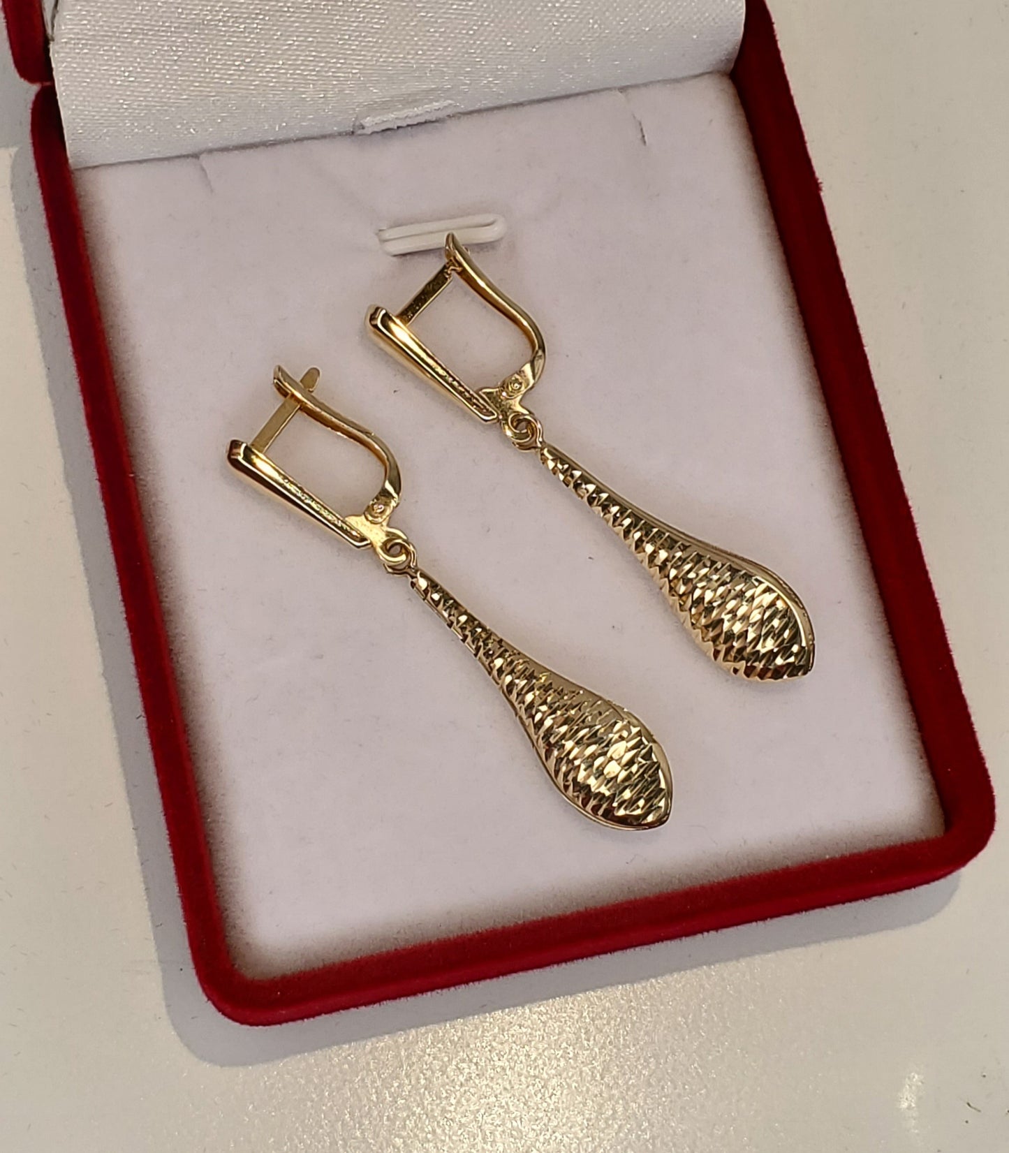 Earings gold 10k