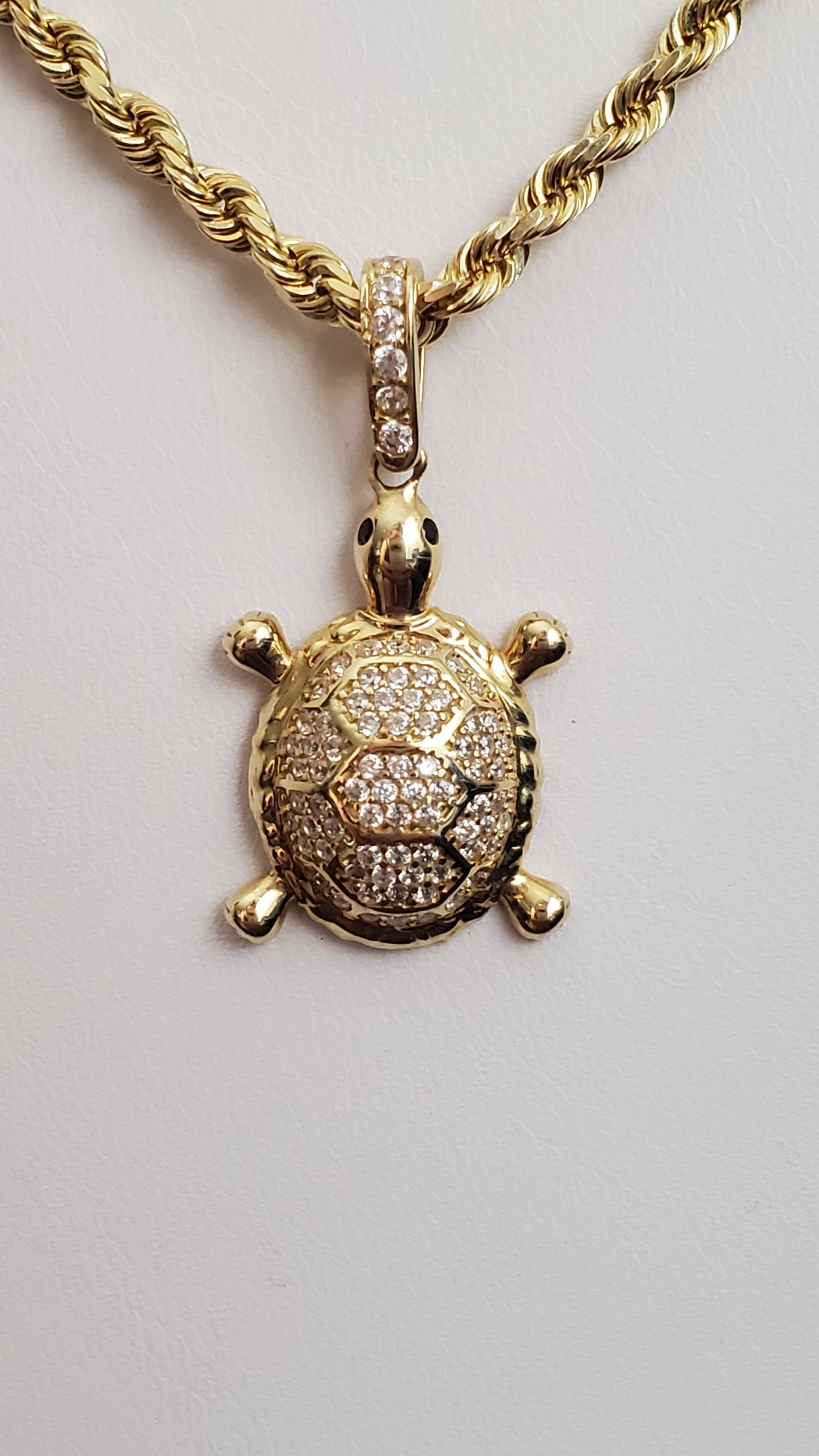 Necklace gold 10k with charm gold 10k