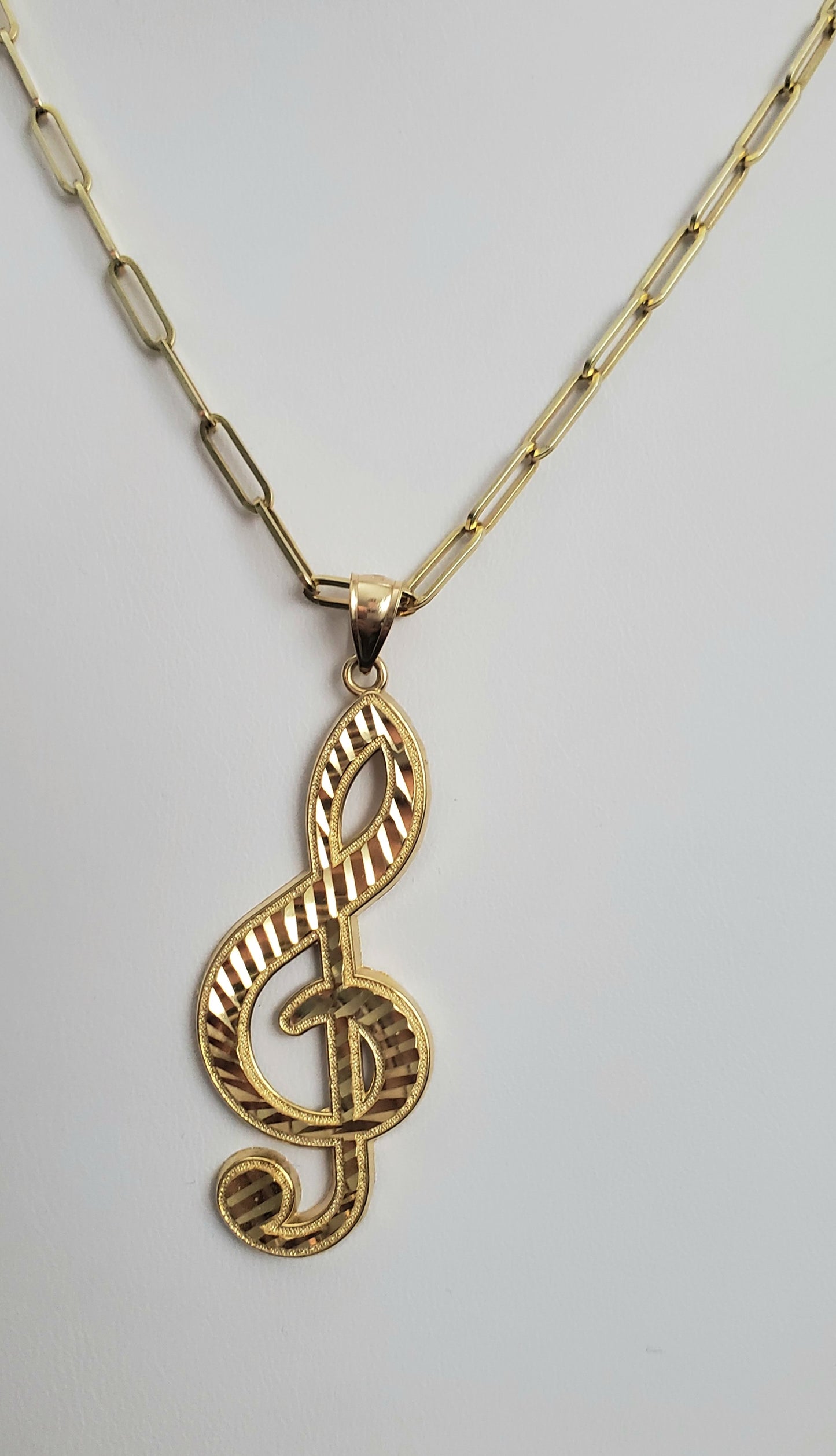 Necklace gold 10k with charm gold 10k